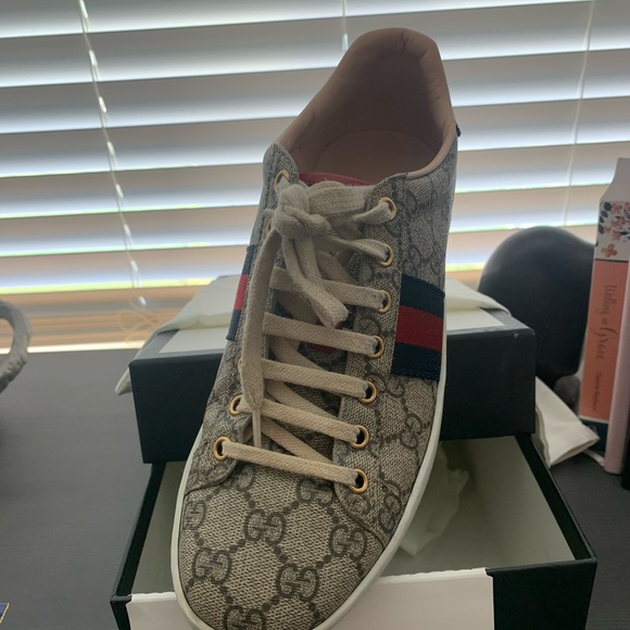 Gucci Shoes - 💯Authentic.  Women’s Gucci Sneakers